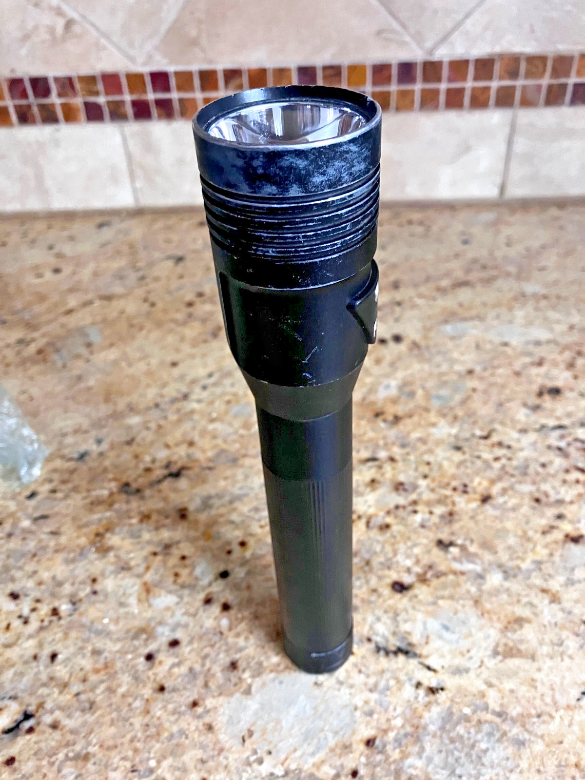 Streamlight Stinger DS HL LED Flashlight w/ Smart Charger new battery