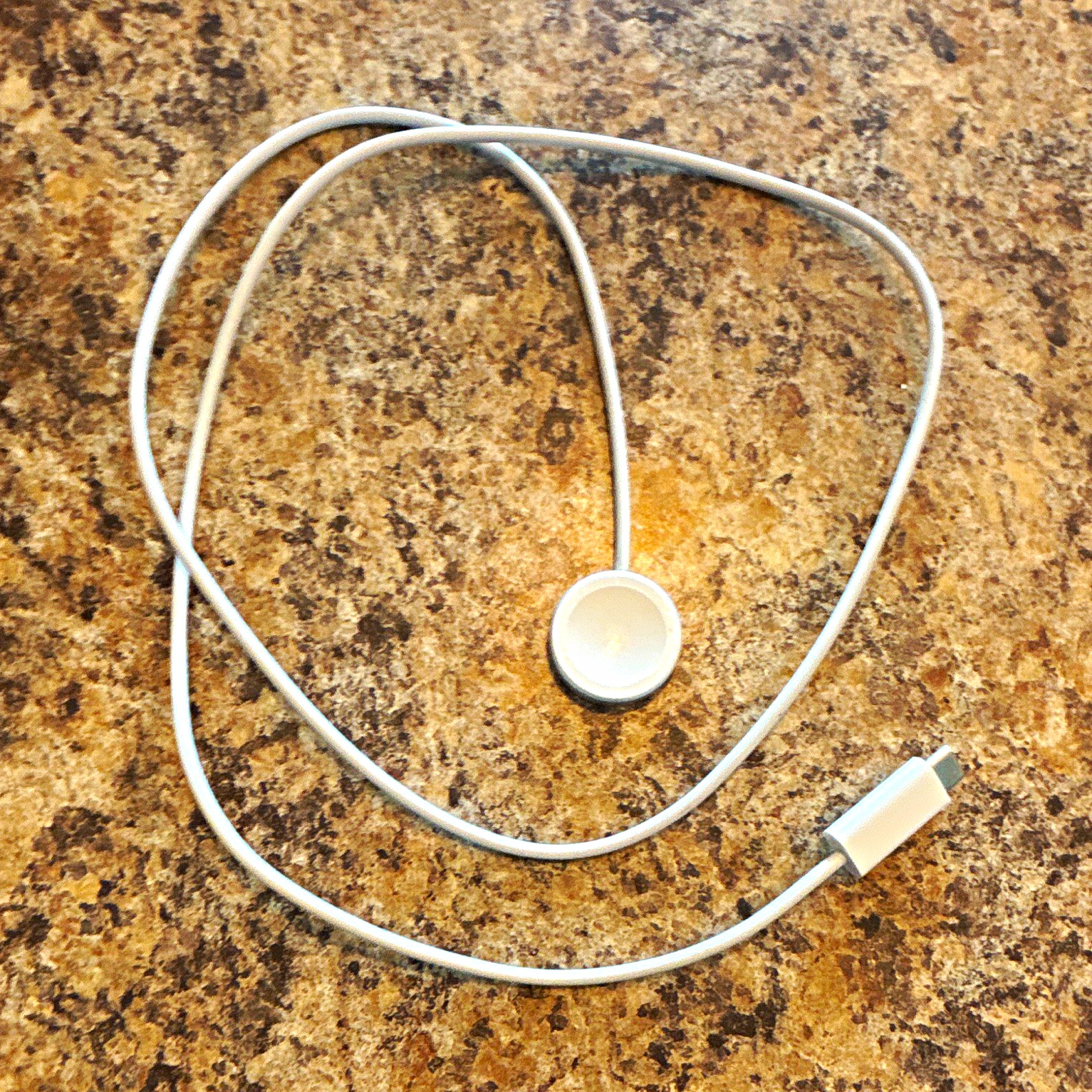 White Magnetic USB-C Charging Cable (Puck Style) for Apple Watch