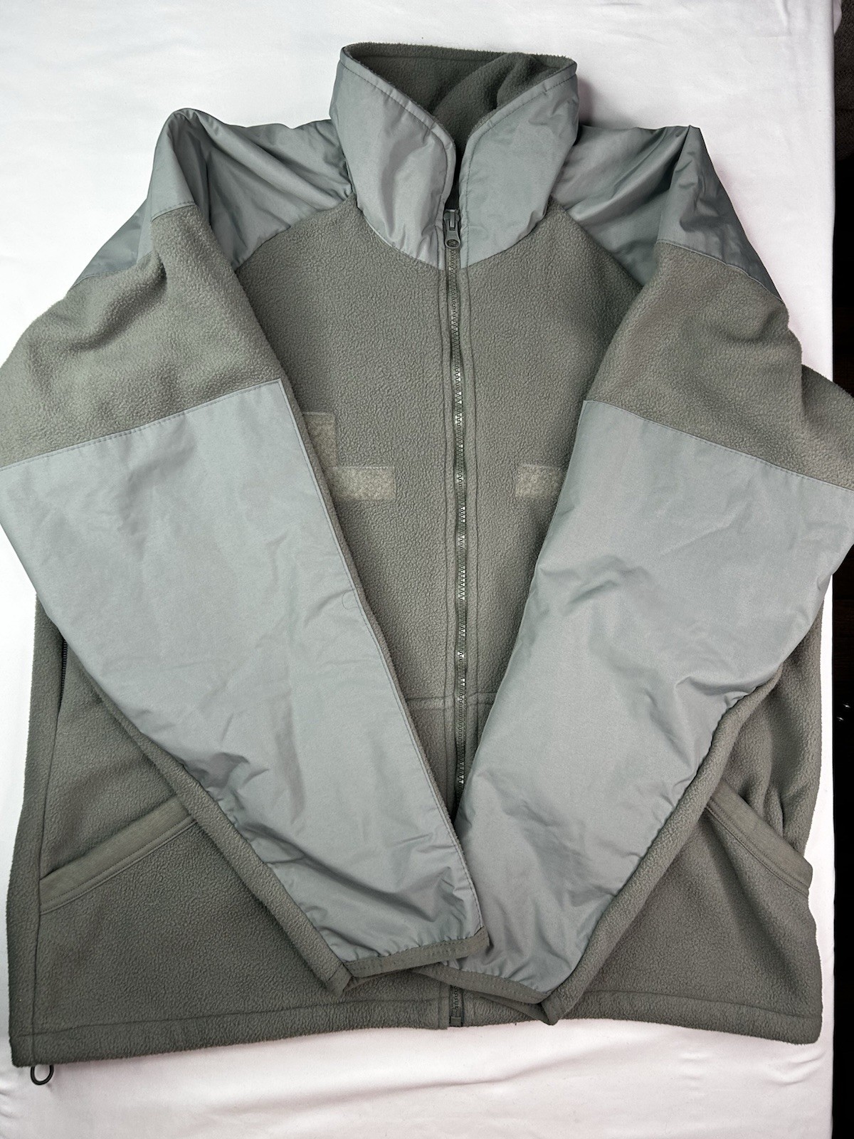 US Military United Fleece Cold Weather Sage Green  Men's Large Made In USA
