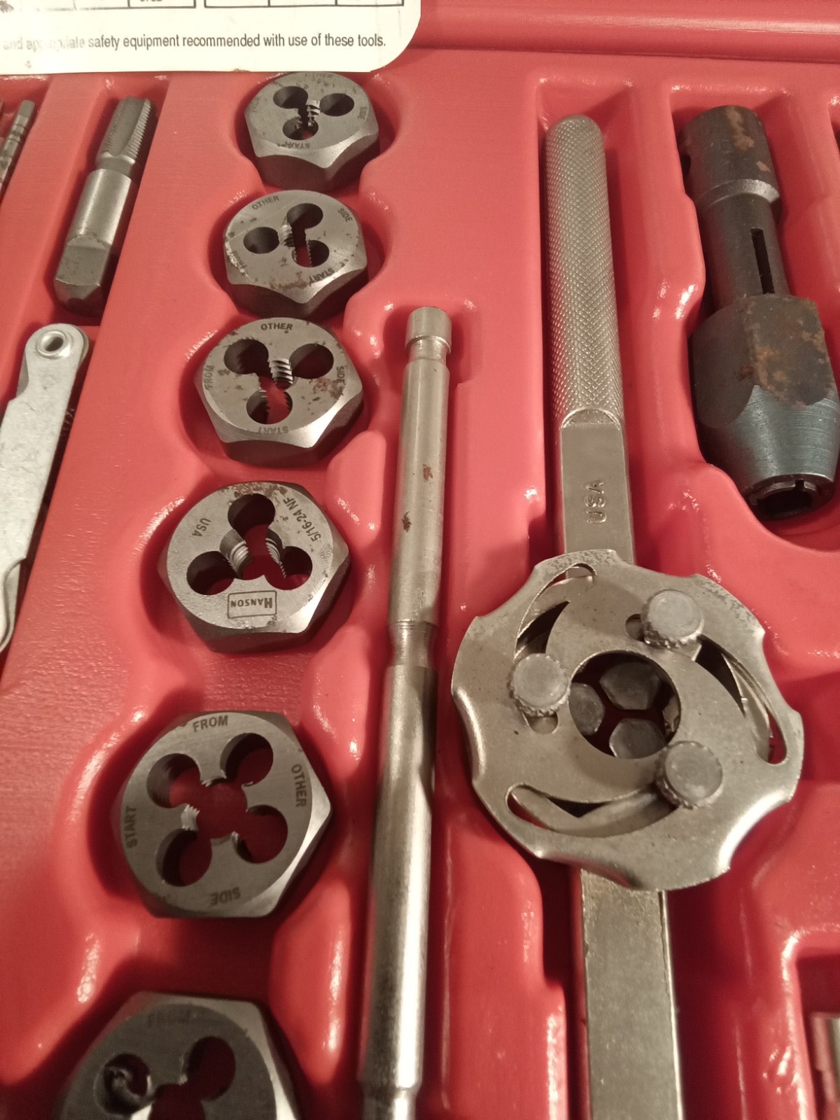 Irwin Hanson 26376 76 Pc. Machine Screw And Sae/Metric Tap And Hex Die Set