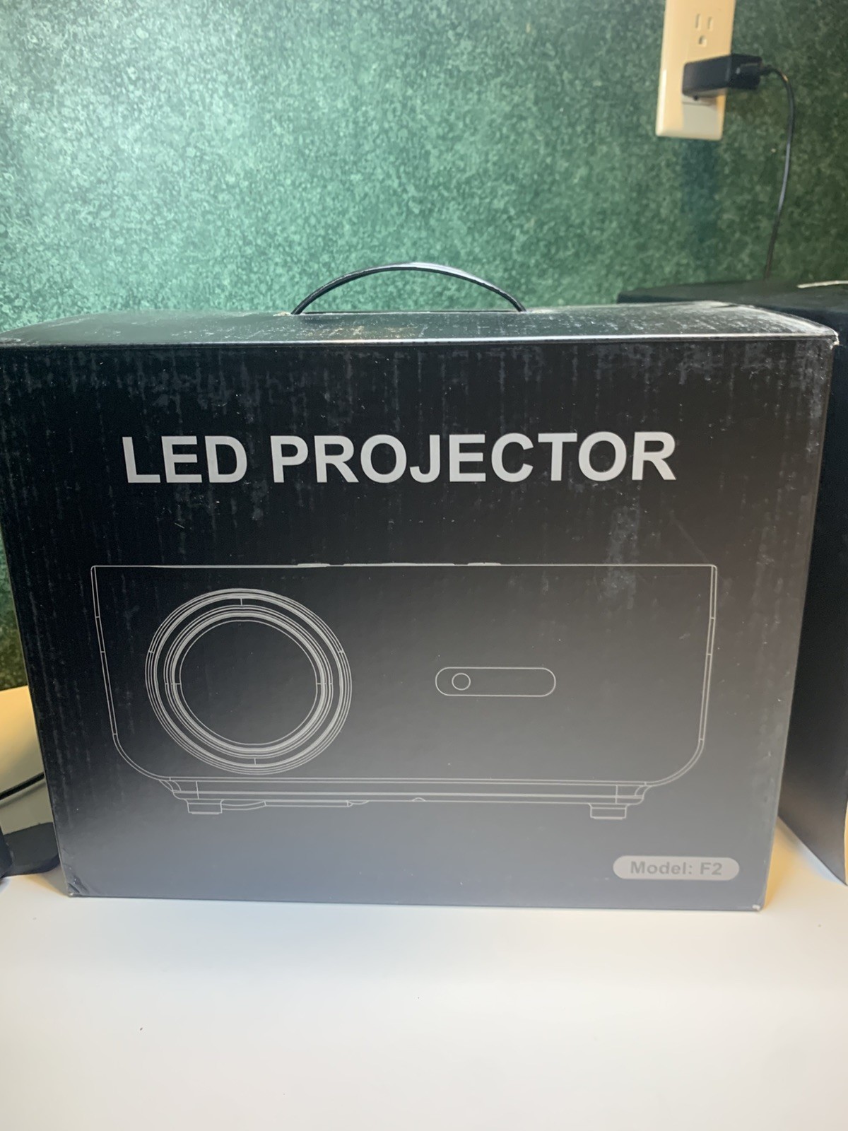 Groview Projector