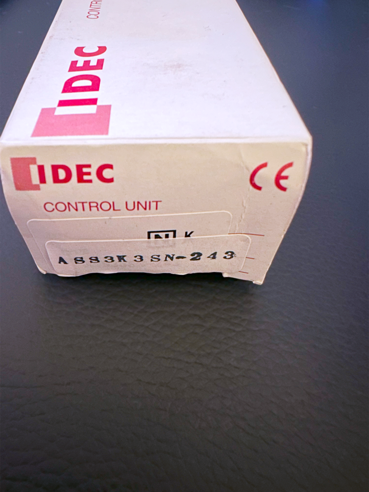 ASS3K3SN-243 IDEC 25mm Key Selector Switch 3 Position Maintained Action 2NO-1NC