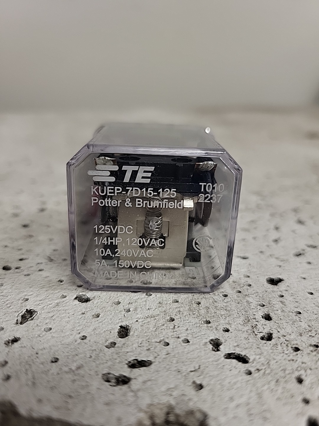 TE CONNECTIVITY KUEP-7D15-125  PLUG IN POWER RELAY POTTER & BRUMFIELD