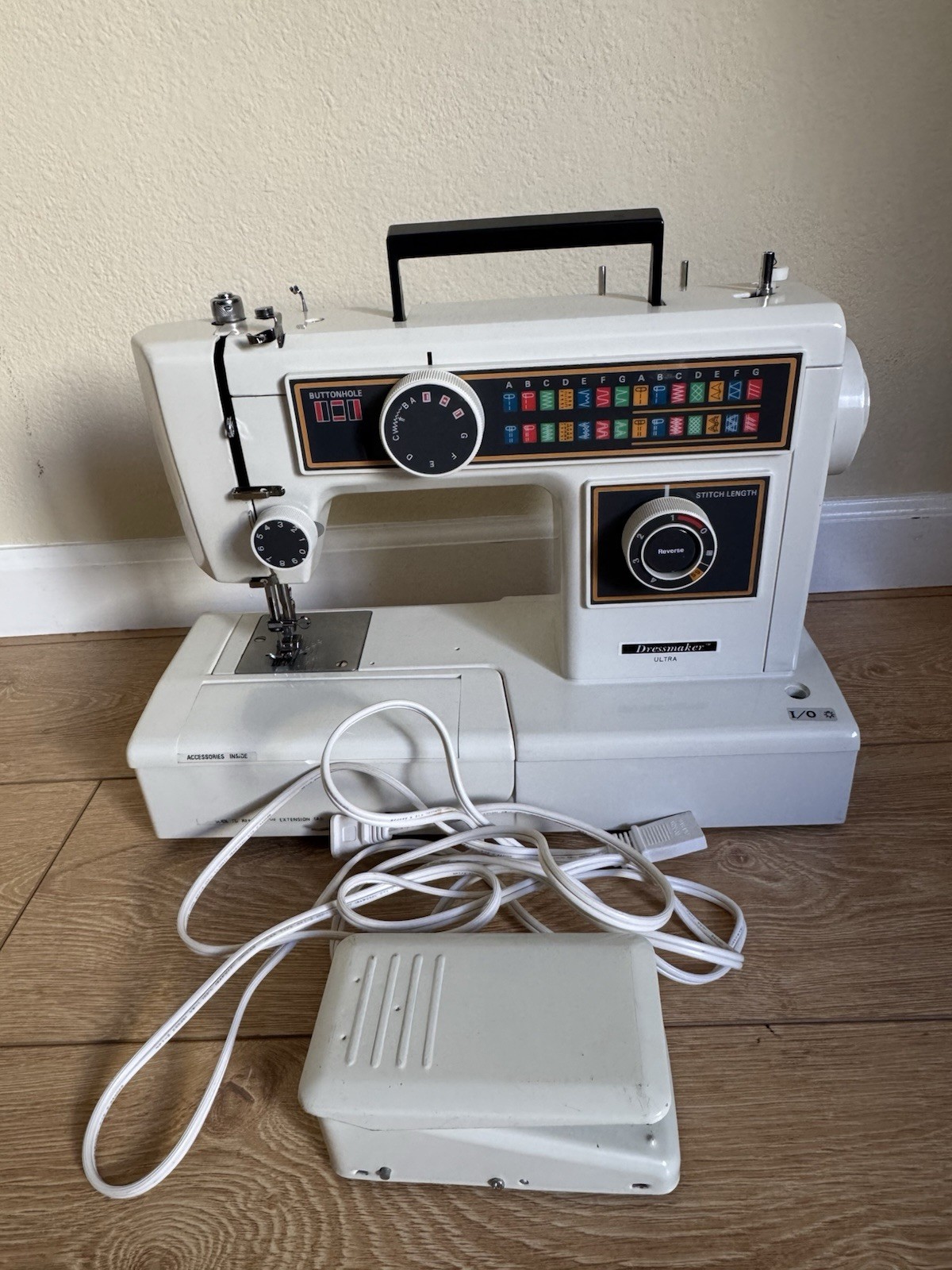 DressMaker Ultra Sewing Machine