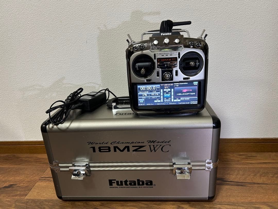 Futaba 18mzwc Mode 2 Rc Transmitter W/ Case