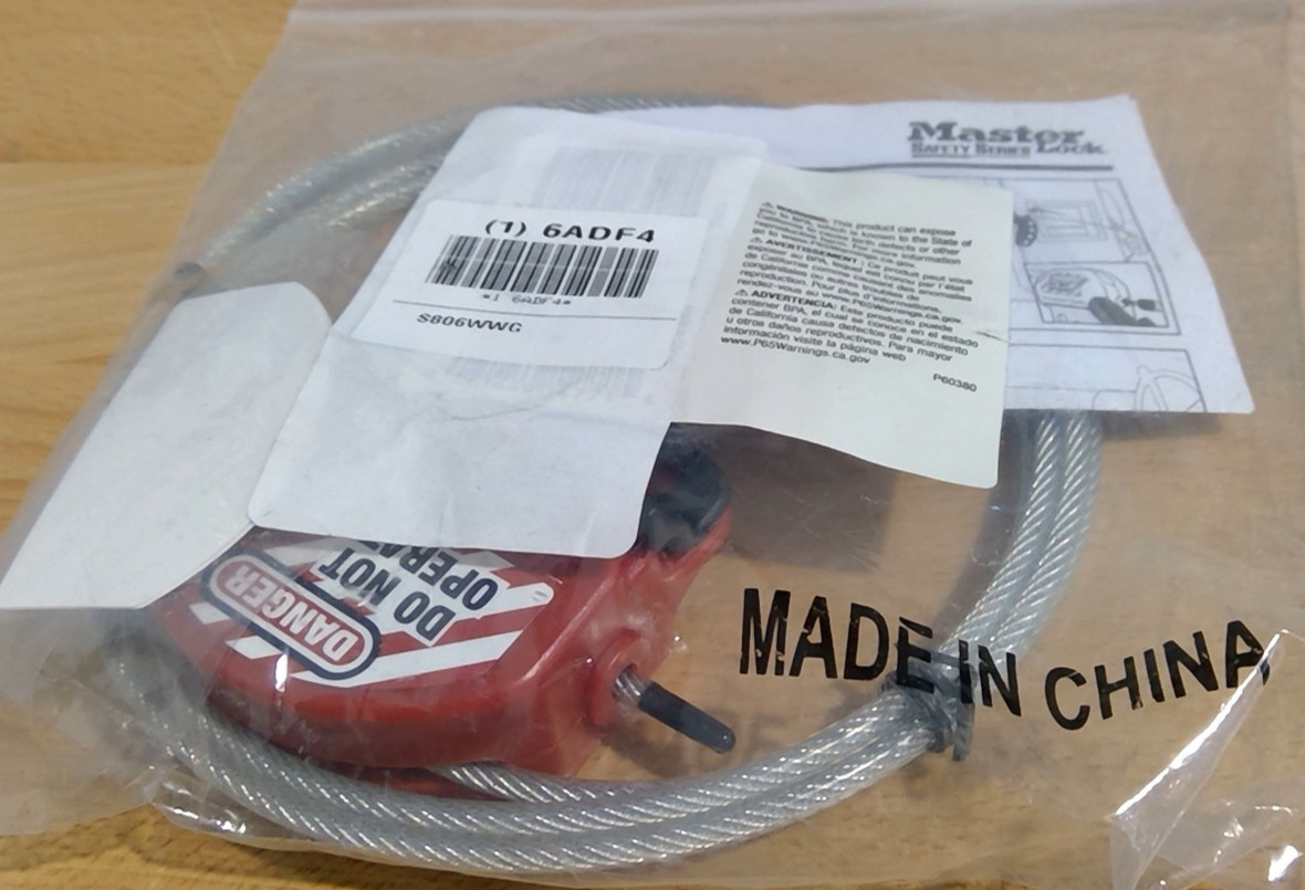 MASTER S806 Adjustable Cable Lockout, 6ft (1.8m) Cable