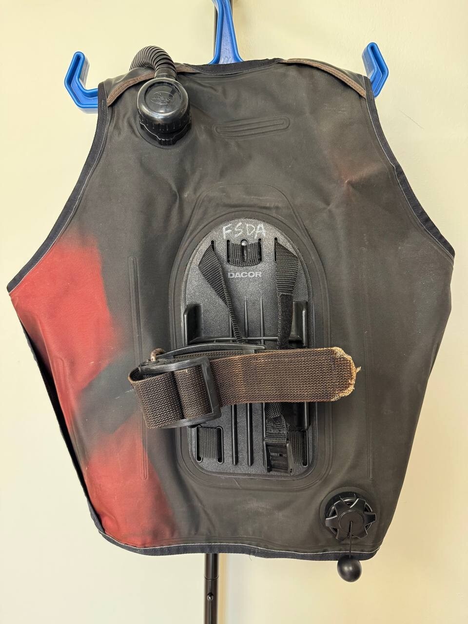 Dacor Quantum Scuba Diving Vest Size: L