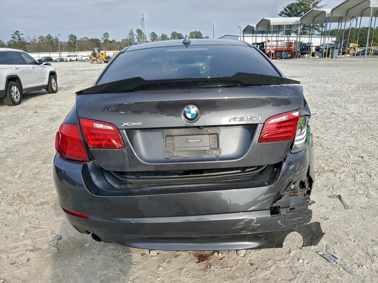 535I 2013 Glove Box 4950951