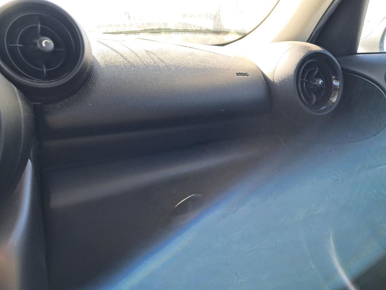 COUNTRYMA 2013 Glove Box 4828517