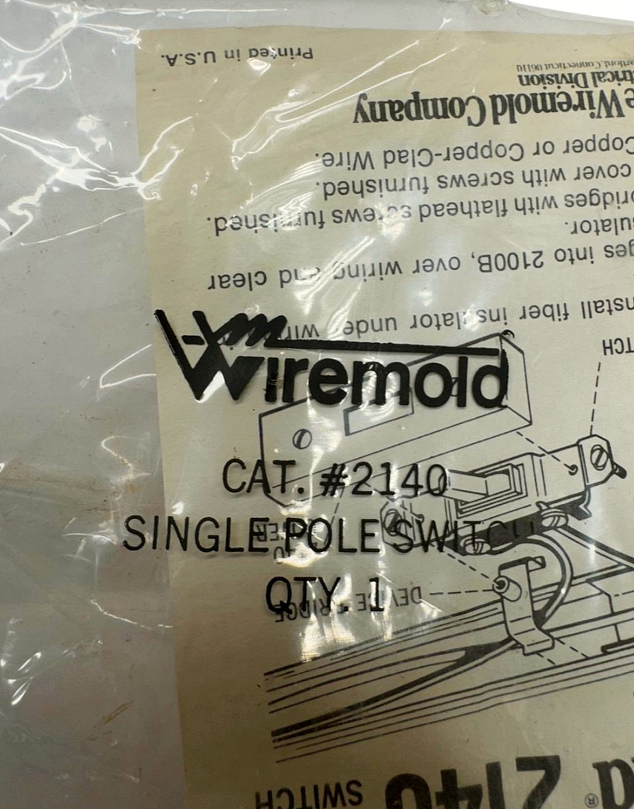 Wiremold 2140 Single Pole Switch, 15A, 120V *Free Shipping*