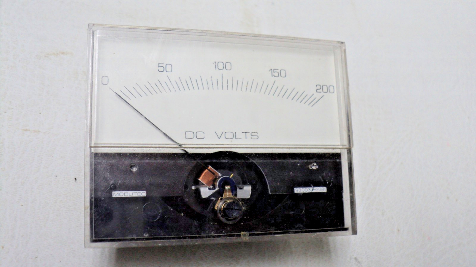 Modutec 200VDC Analog Meter 930033-2381 FS=50ua(?)
