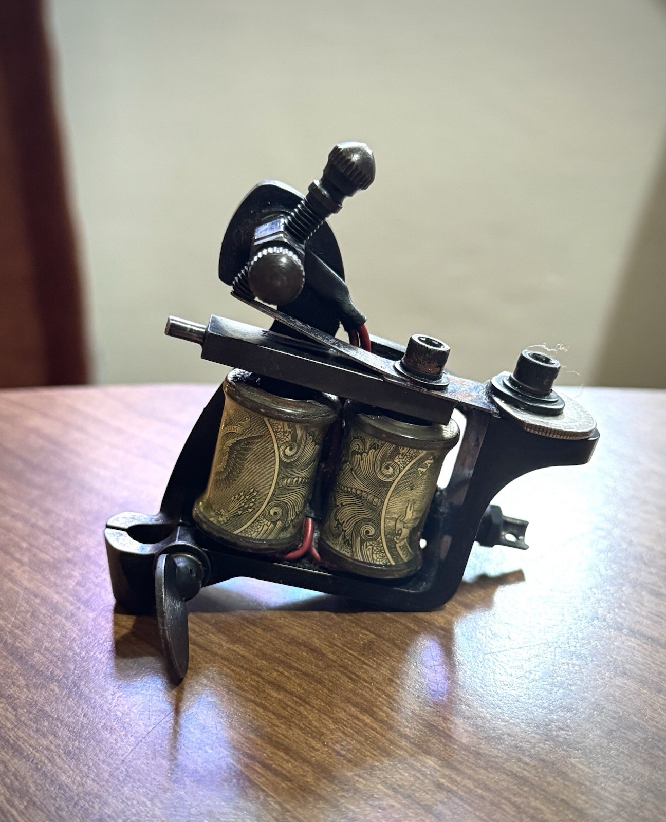 AARON CAIN Coil Liner RHINO # 50 Tattoo Machine 2012. Runs great.