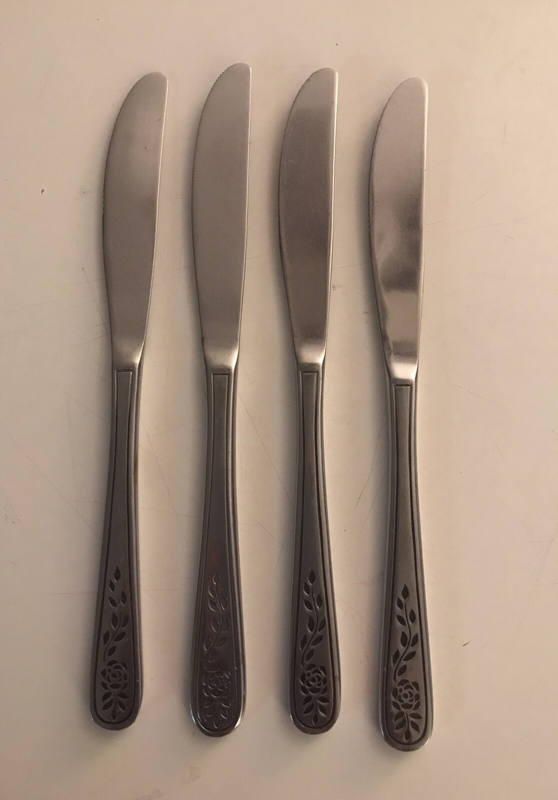 Rogers Floral Trellis 4 Dinner Knives Stainless Made in Japan