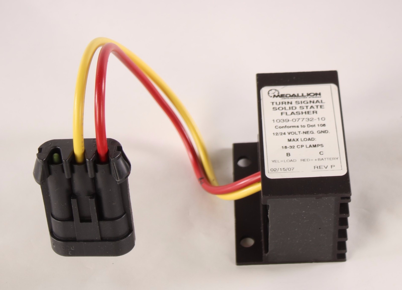 1039-07732-10 Medallion Kysor Turn Signal Solid State Flasher