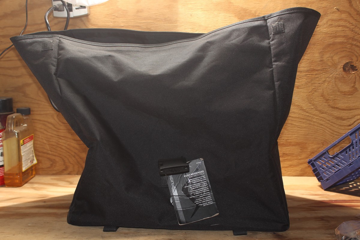 Origin8 Rush Messenger Bag Water Resistant Roll Top