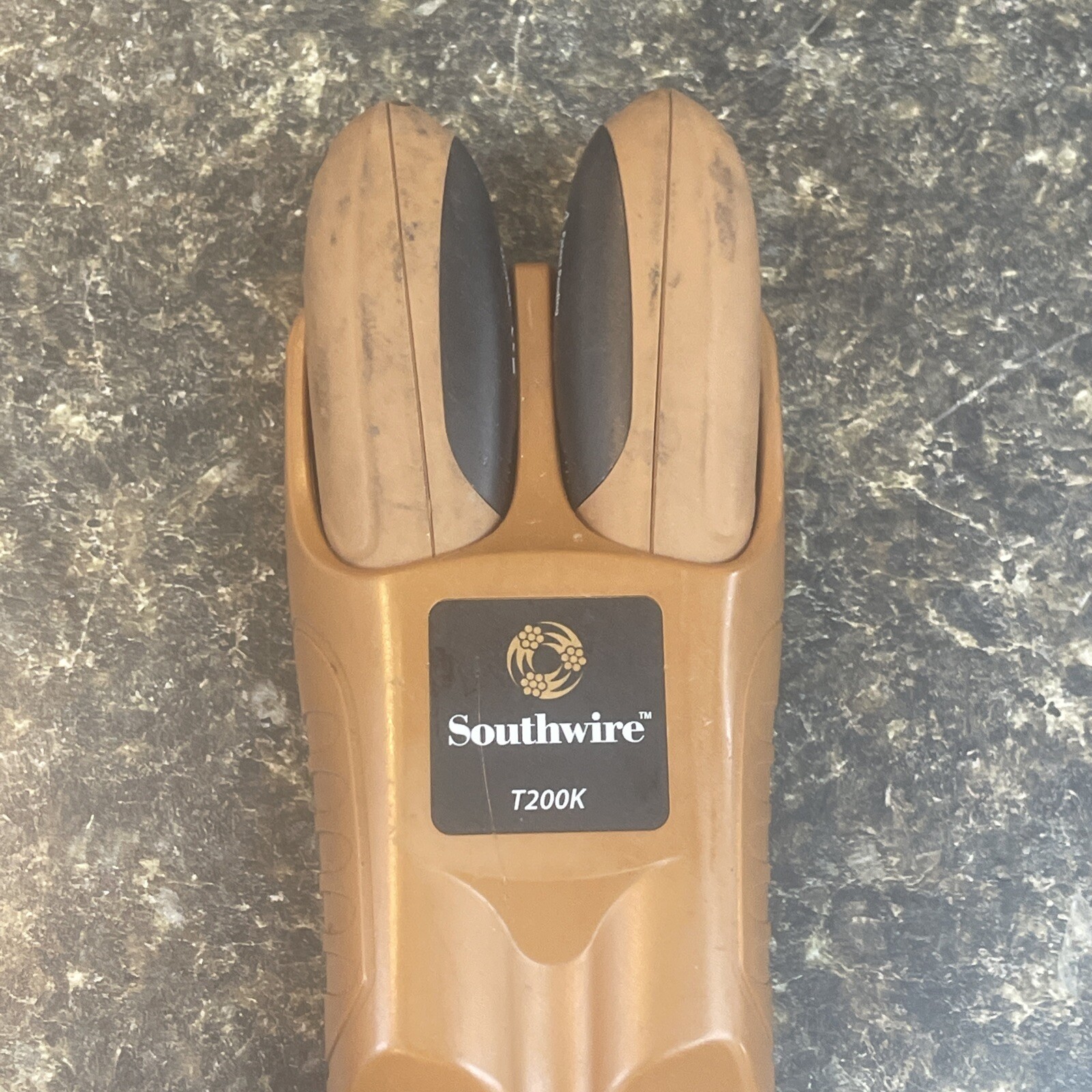 Southwire T200K Multipurpose Wire Tracing Kit