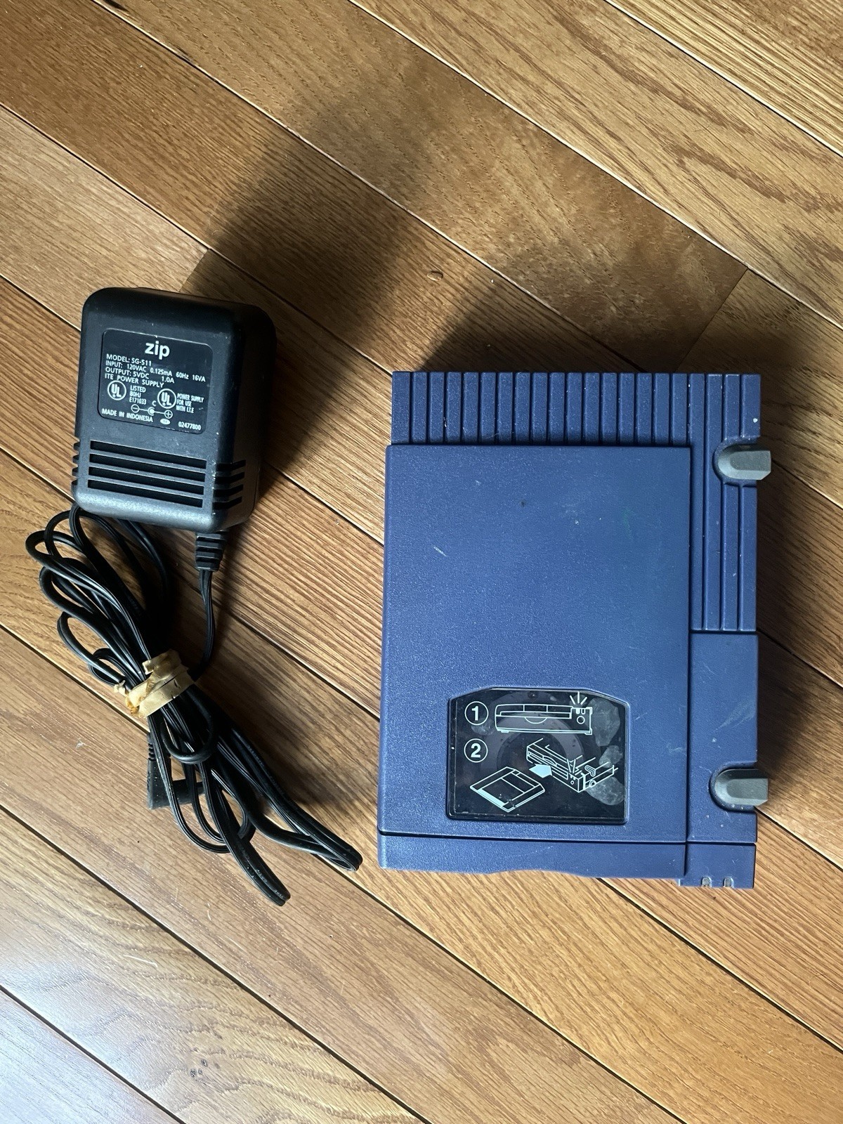Iomega Zip 100 External Drive Z100P2  w/ OEM Power Cable WORKS