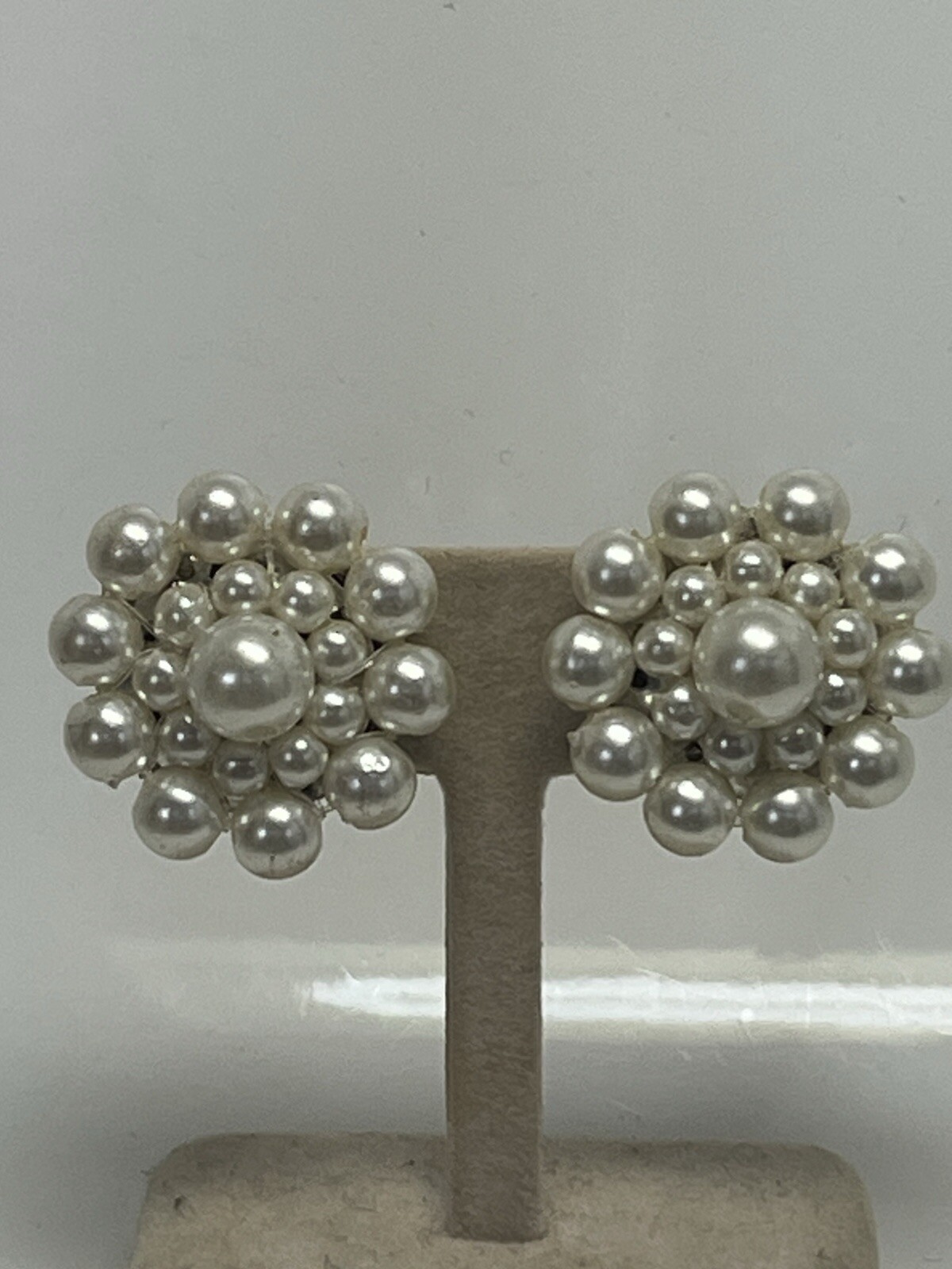 vintage clip earrings Faux Pearl Perfect Condition