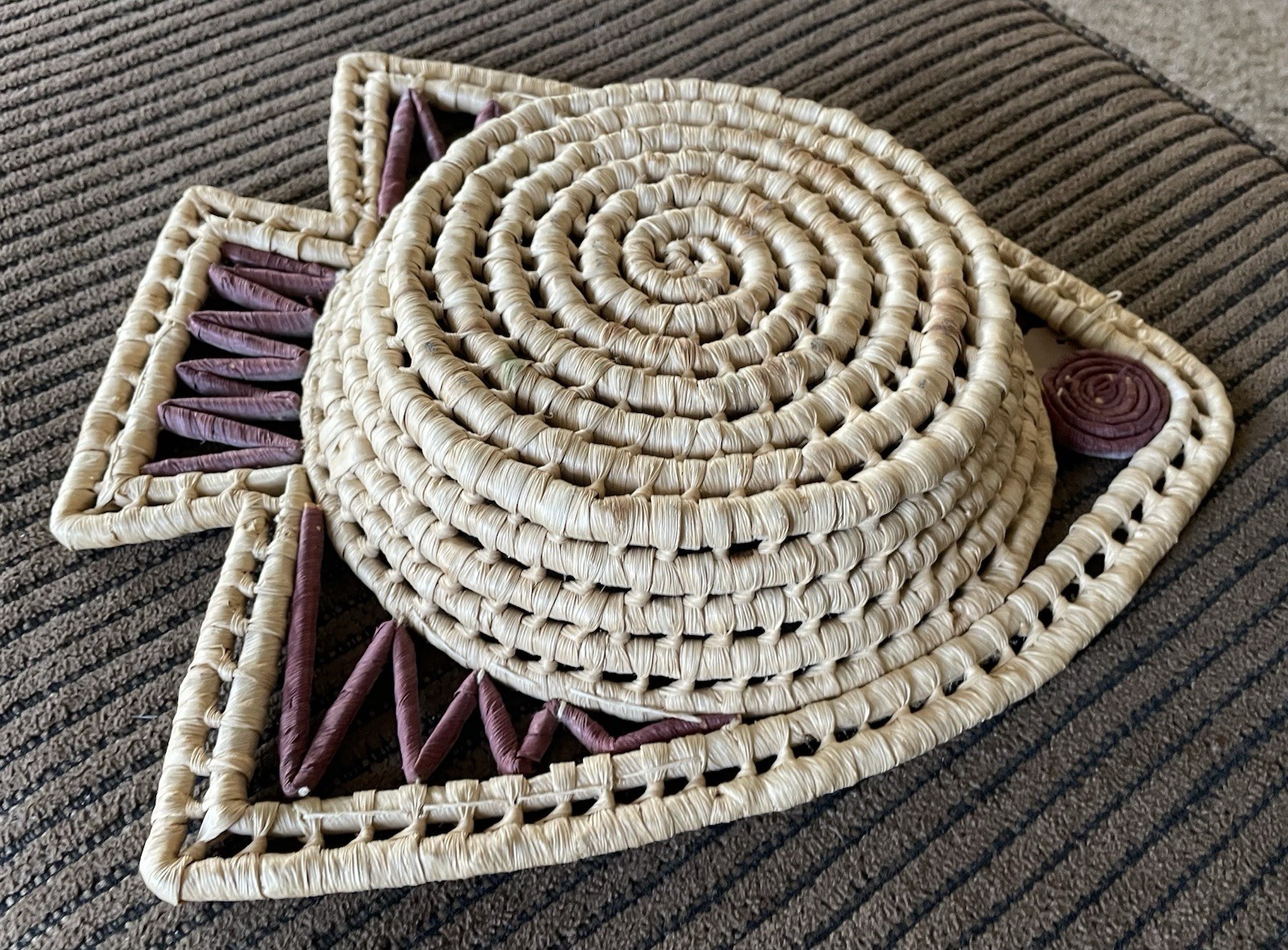 Vintage Rattan Fish Basket - Boho Wall Hanging Decor cute fun