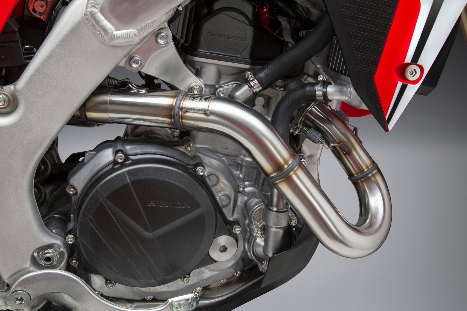 Yoshimura RS-9 Header/Canister/End Cap Exhaust Dual Slip-On SS Al CF – Fits