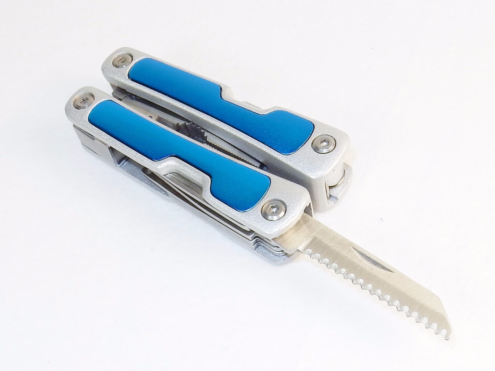 Multi-function Pocket Tool w/LED Light, Stainless Steel, Gift/Storage Box TS-229