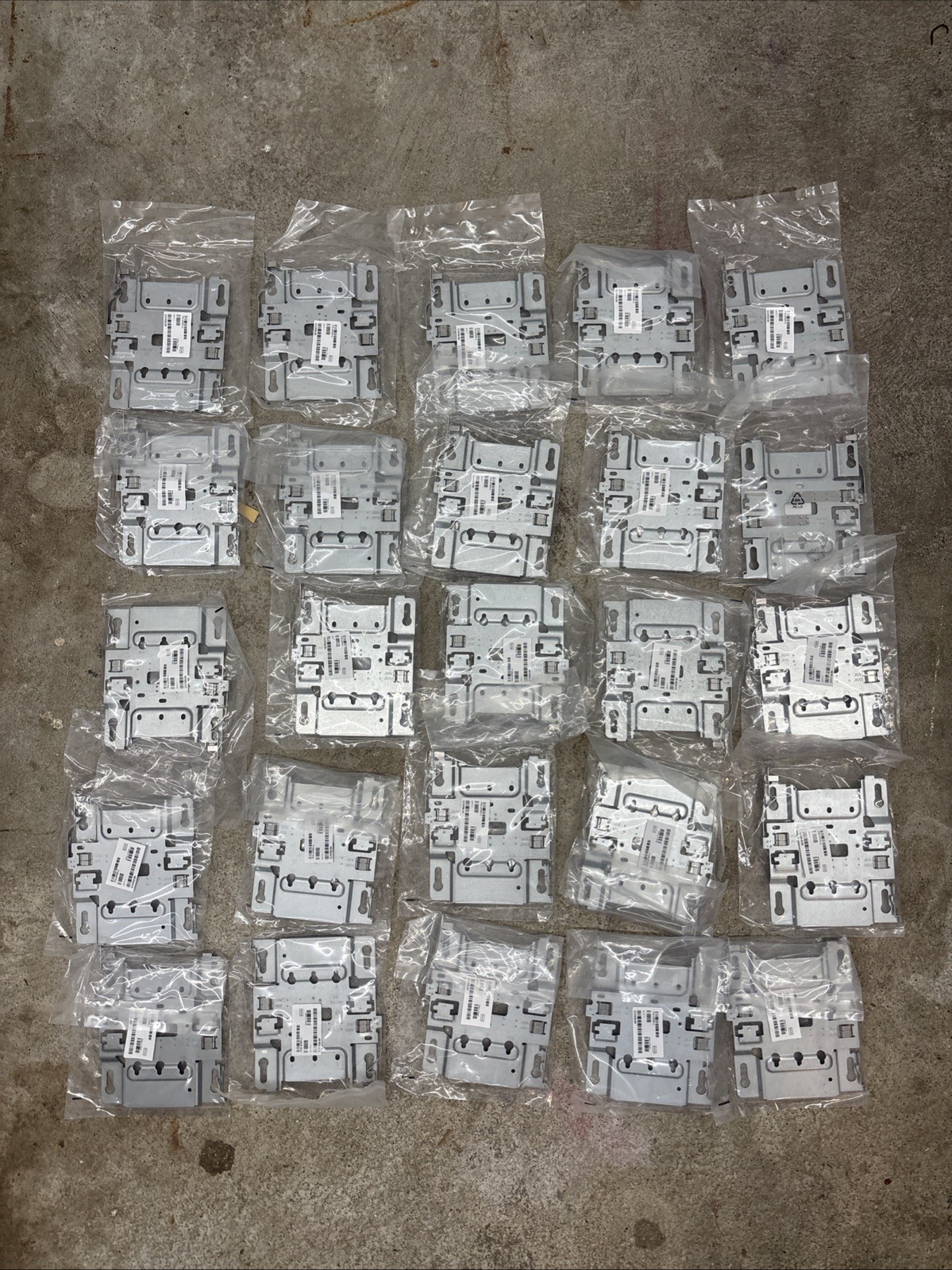 Lot of 25 New M2  Juniper Mist APBR-U Universal Indoor Mounting Brackets