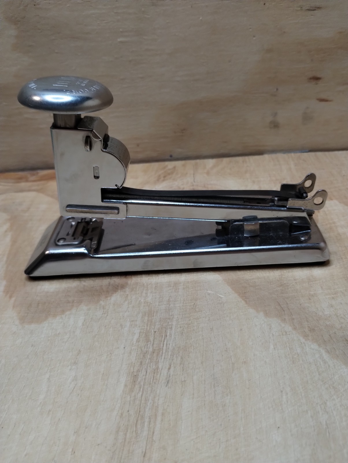 Vintage 1930s Pilot Stapler Model 402 Ace Fastener Co., Shiny Chrome USA
