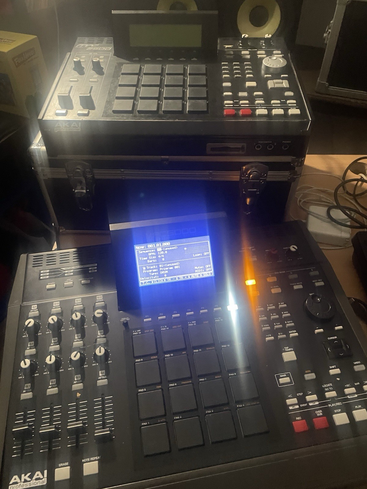 Akai MPC5000 Music Production Center Sampler Drum Machine