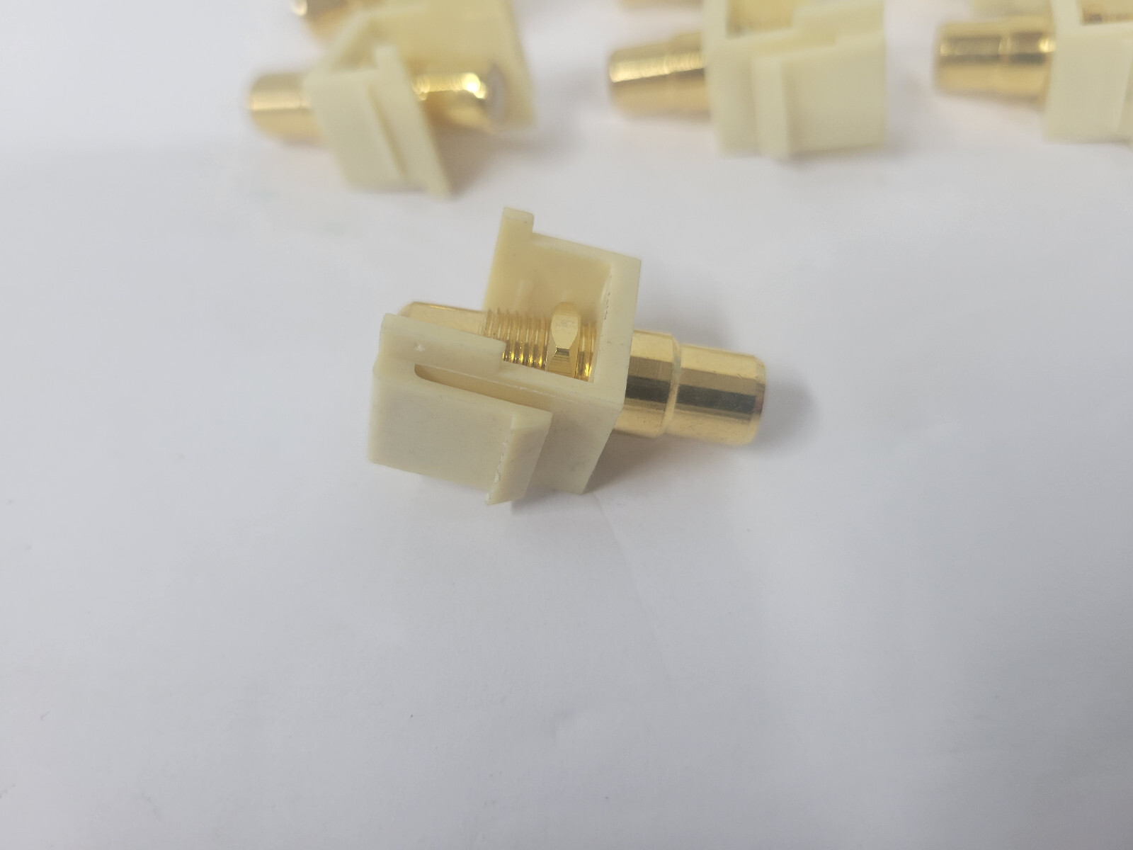 10 Pcs RCA Keystone Jack Coupler Audio Video Snap In Insert White Center (Ivory)