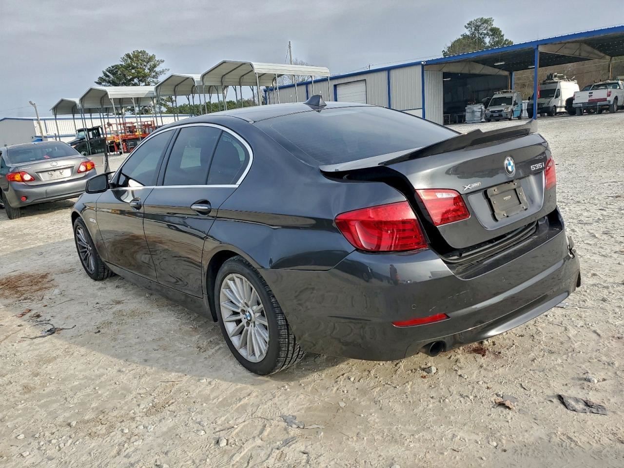 535I 2013 Glove Box 4950951