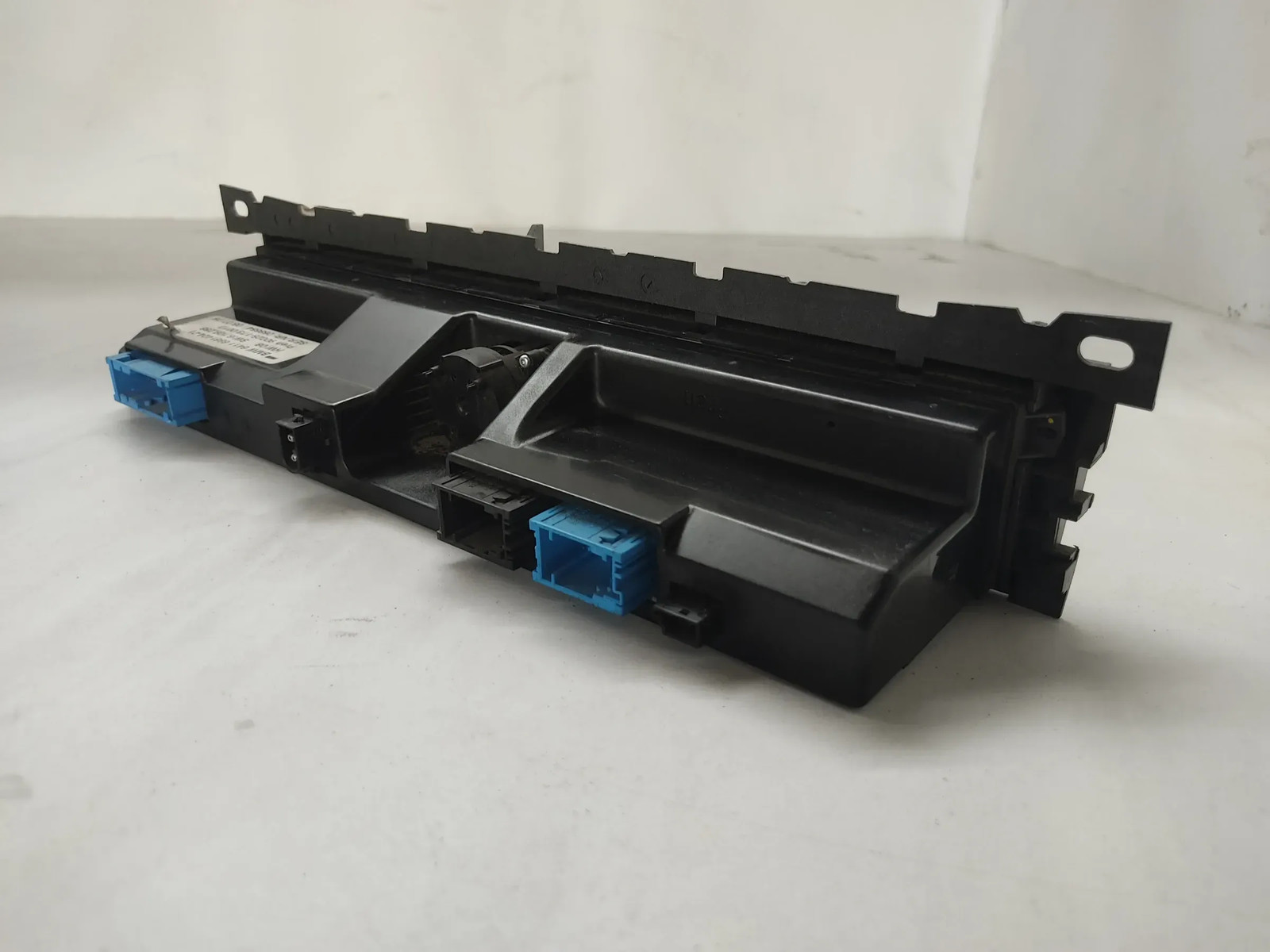 Original BMW E65 E66 Control Panel Automatic Air Conditioning (TITAN SILVER ) 64