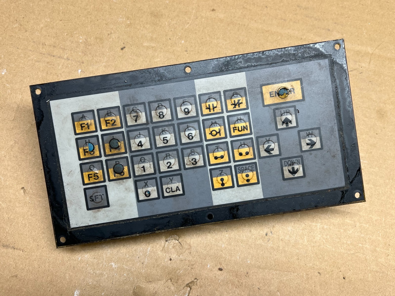 Hitachi Seiki HC500 Micon Keypad Panel 00-12-02 M2KBS Seicos II Fanuc Keyboard