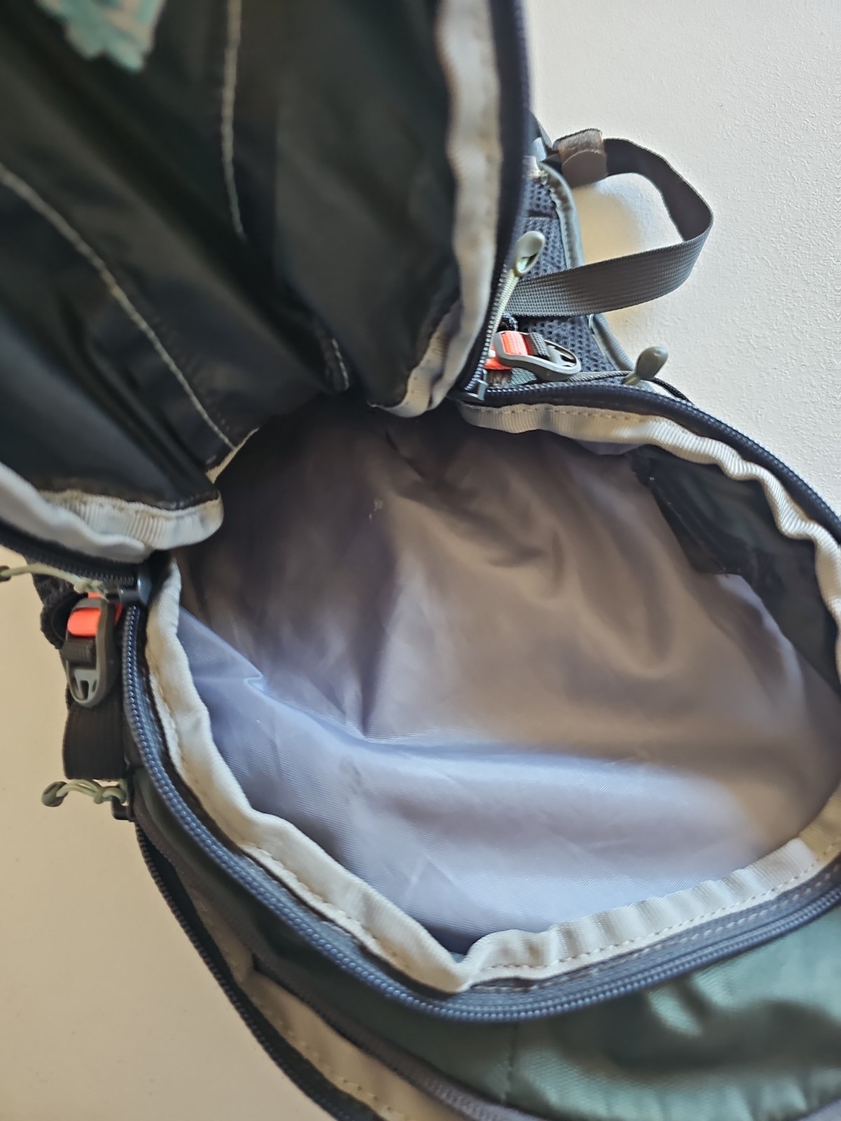Camelbak MAGIC Black Hydration Backpack | Gently Used + Cleaned | + New Bladder