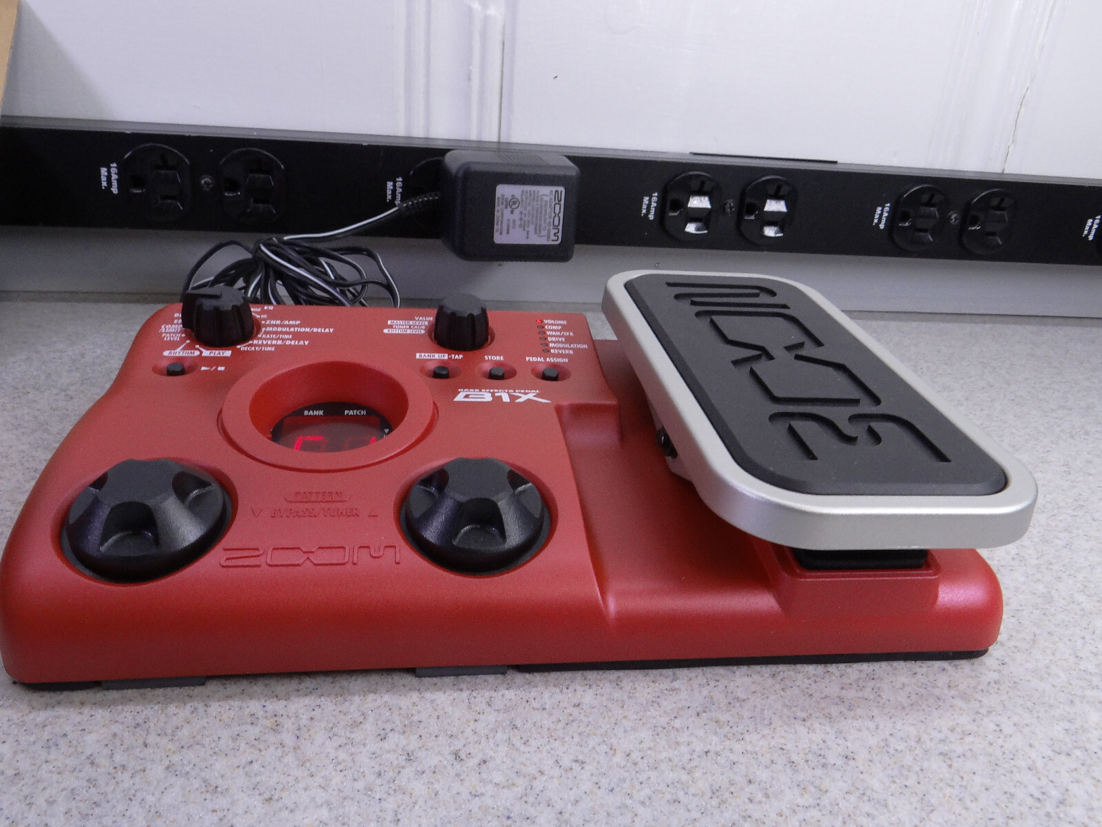 Zoom B1X Bass Effects Pedal