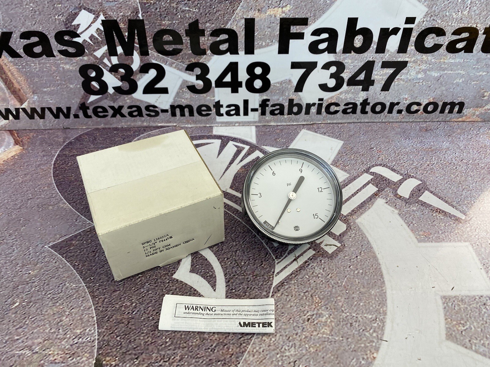 Ametek P884UK Panel Mount Gauge 0-15PSI Conn. 1/4” NPT CBM Size 3.5”