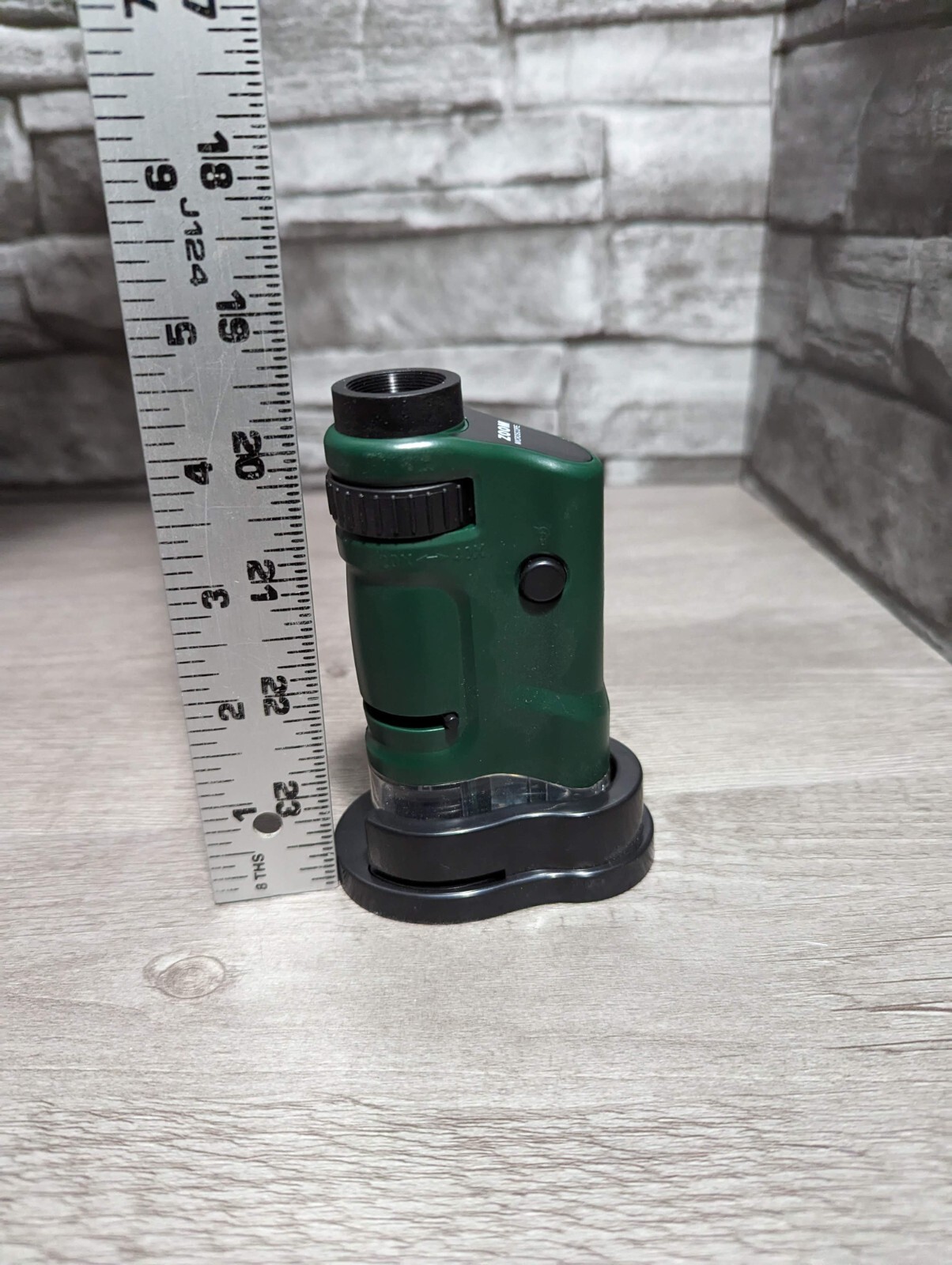 Carson Optical Microbrite 20X-40X Led Light Pocket Microscope Science Education