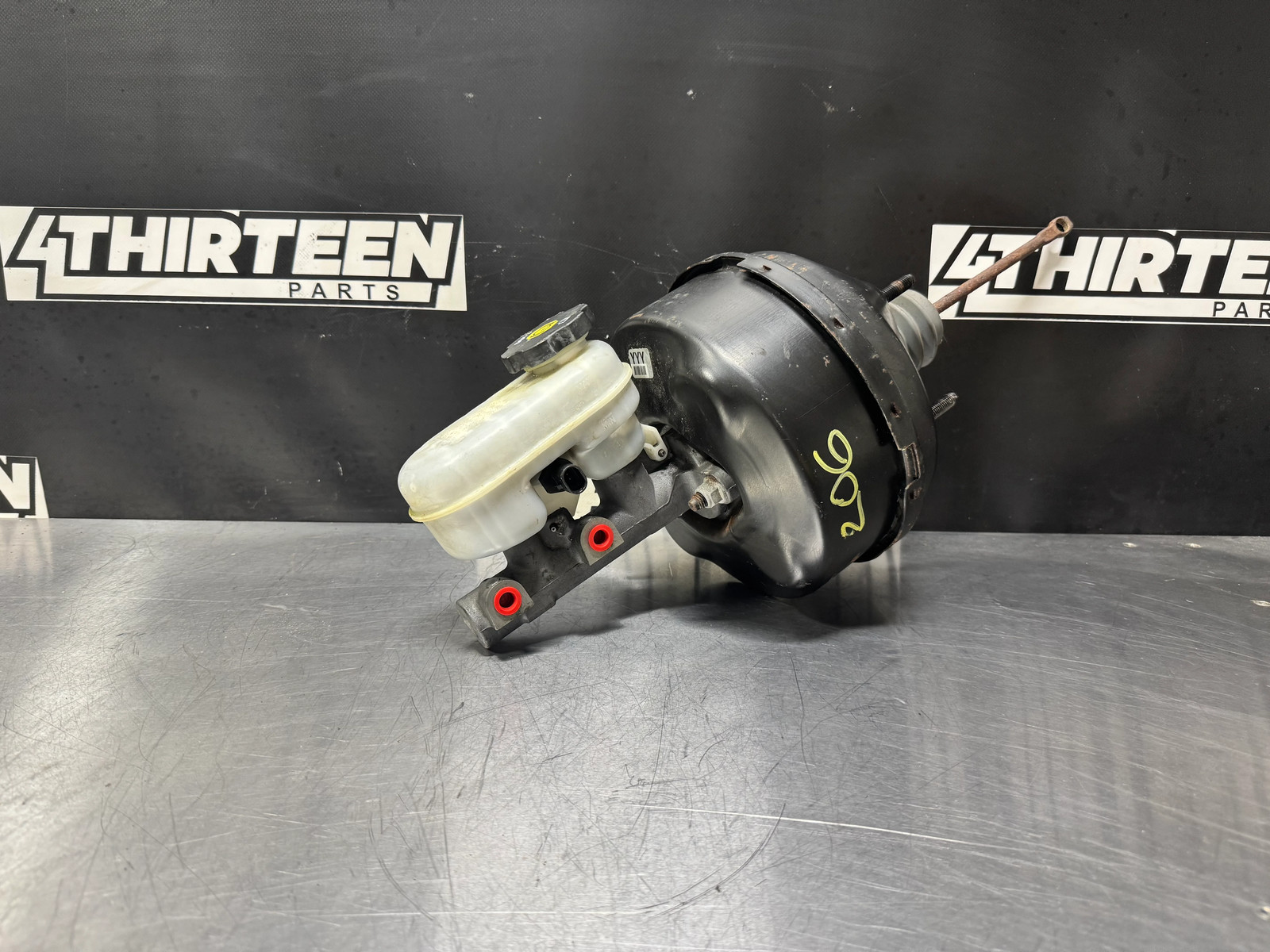 03-04 CORVETTE C5 ZO6 CORVETTE OEM BRAKE BOOSTER WITH MASTER YYY #L339