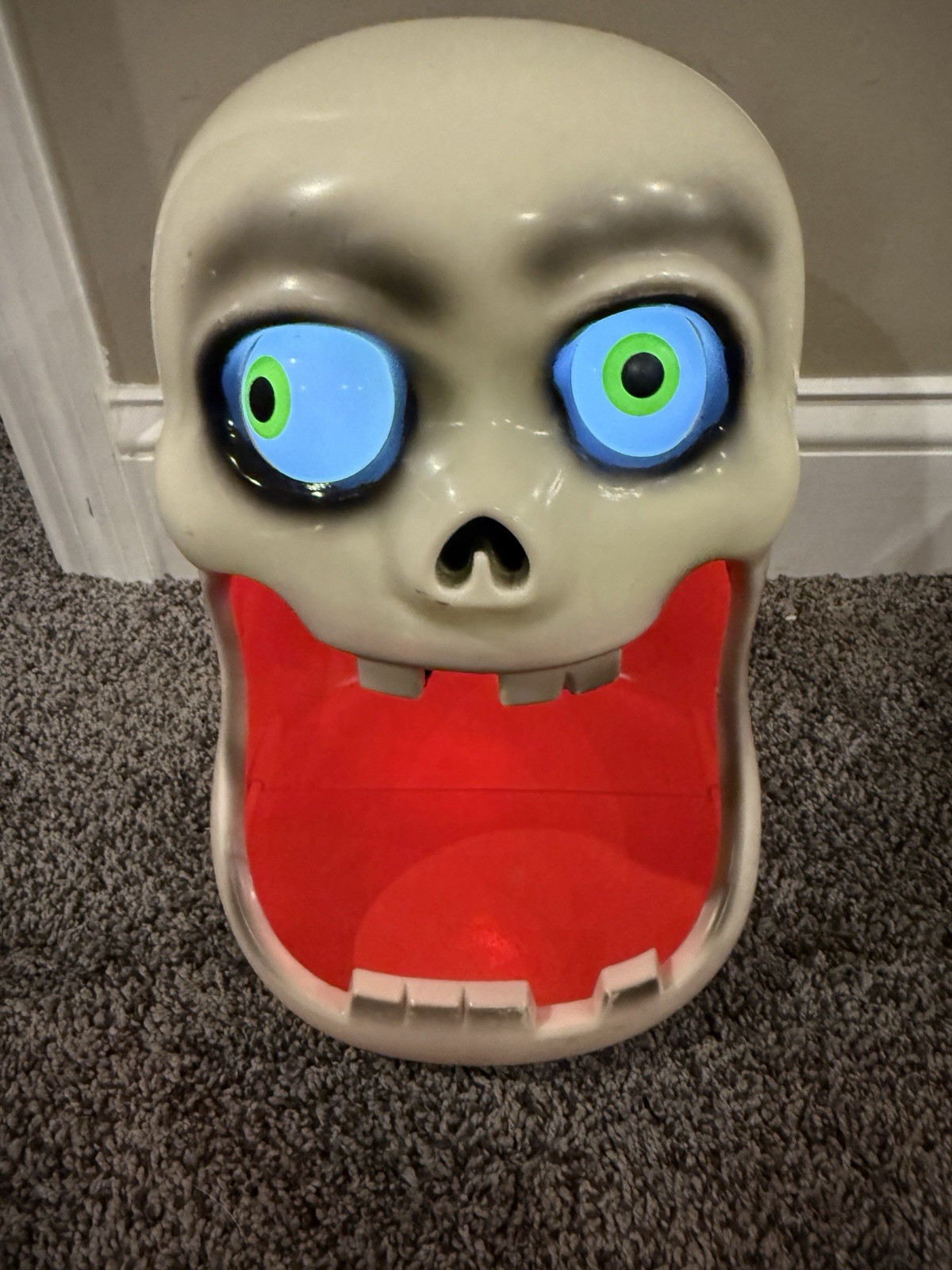 PAC Halloween Candy Bowl BIG MOUTH SKULL HEAD Light up Eyes/Spider/Sound