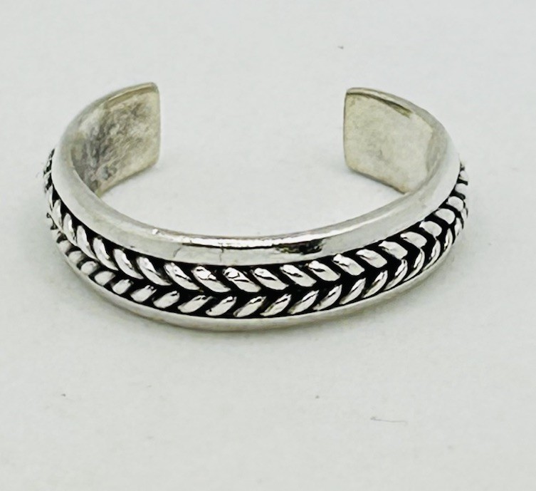 Vintage Sterling Silver Bali Designer Toe Ring Signed BA Suarti Sz 5.5 4mm
