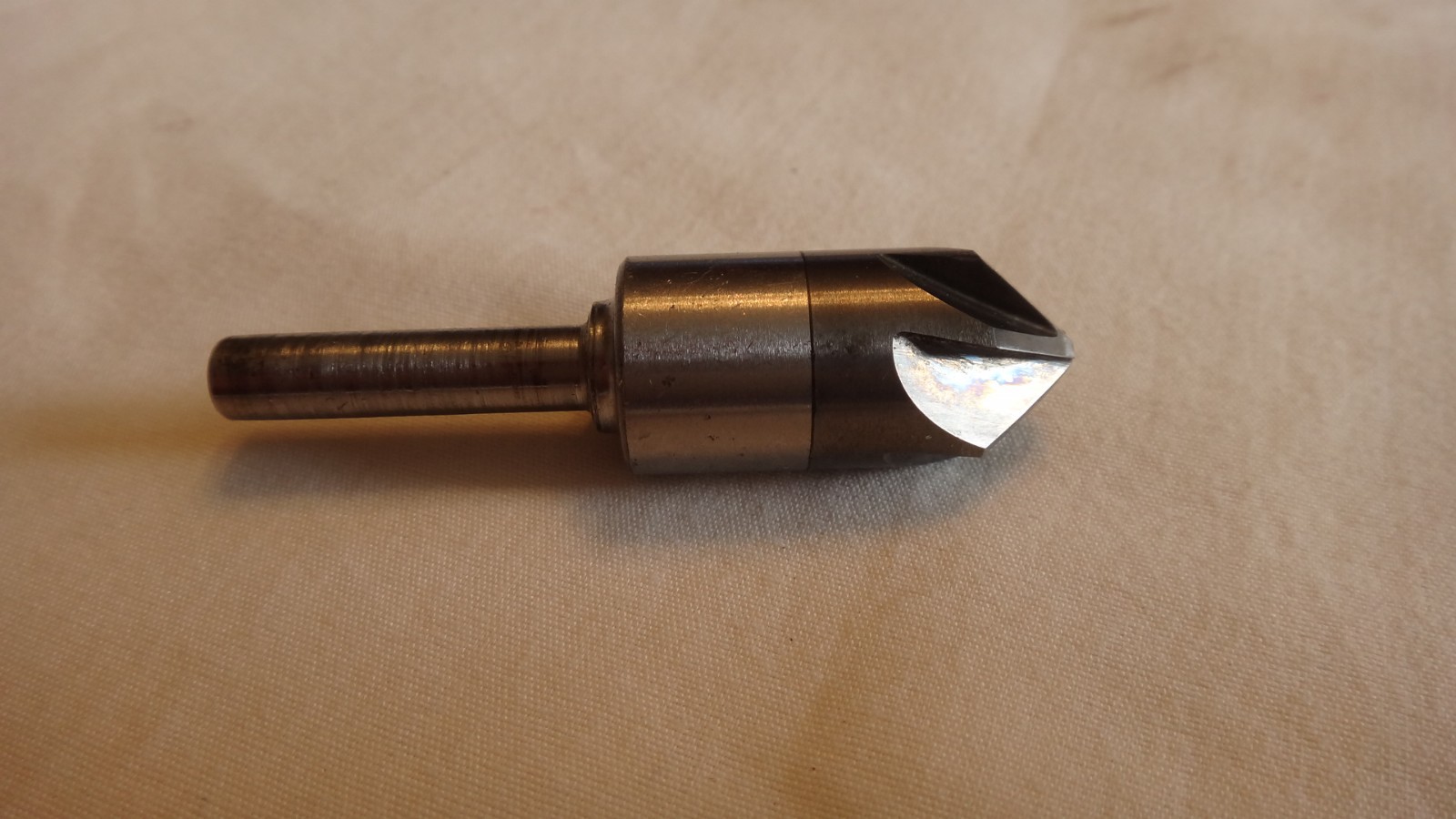 5/8" Head Dia, 82 Deg Included Angle, 6 Flute, Solid Carbide, countersink