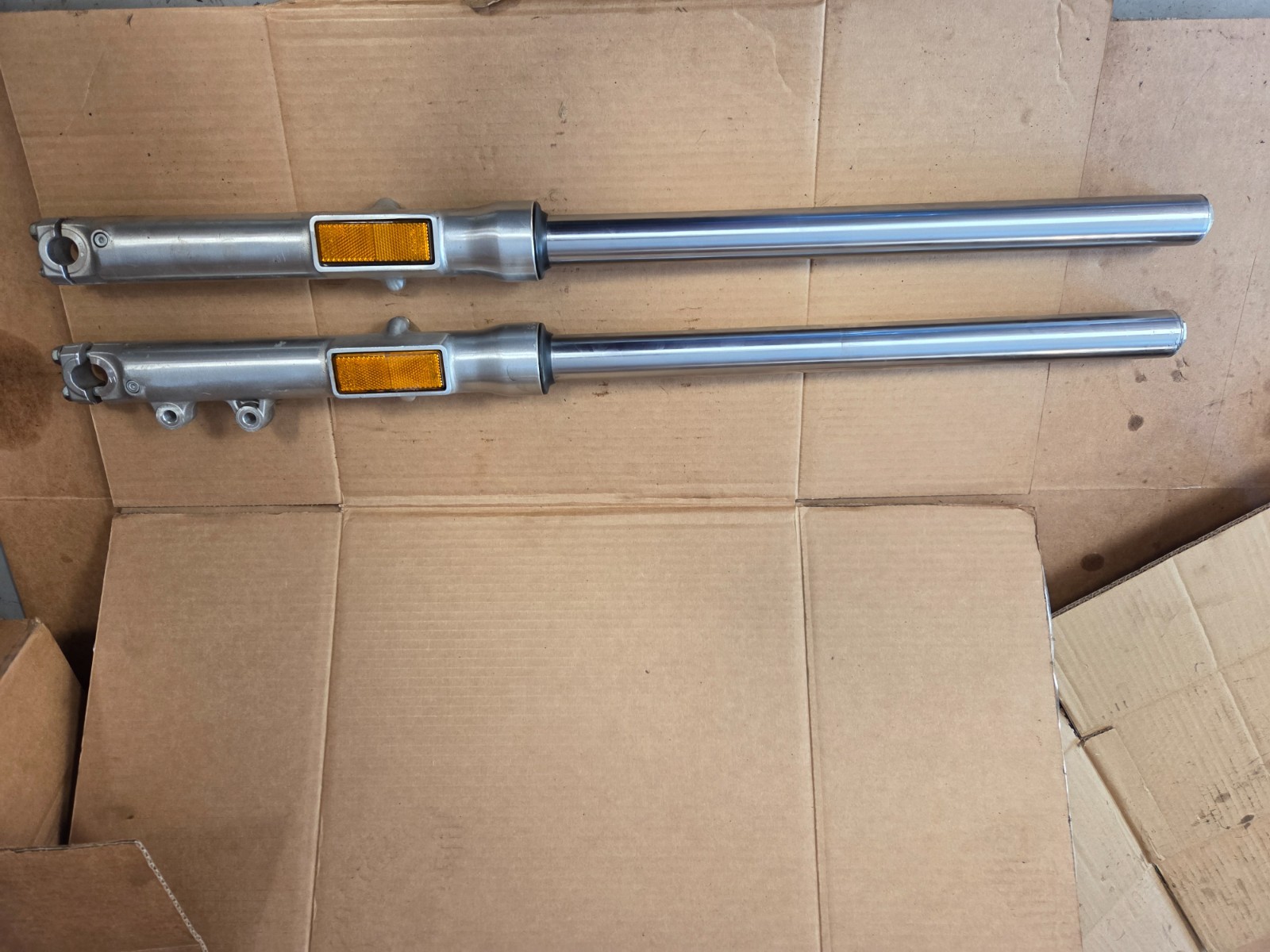 1986 Honda VT700C OEM Front Forks/Clamps  (Set 2) L & R *Low Miles 9,XXX*