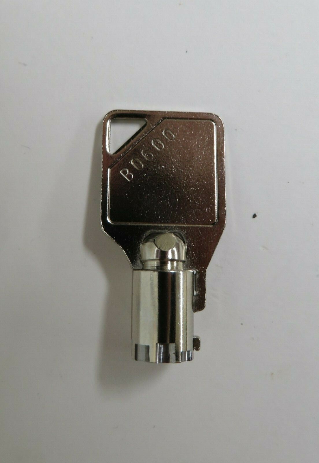 Wittern / Vendnet / FSI Snack / Soda vending machine Key - B0600