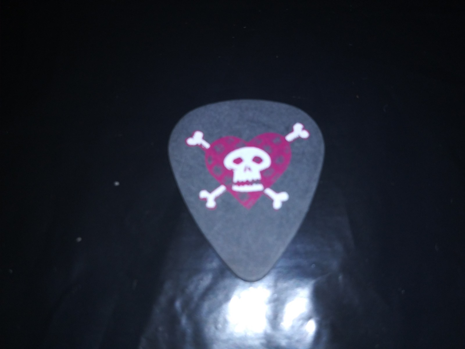 AVRIL LAVIGNE Signature 2008 Best Damn Thing Tour Concert RaRe Black GUITAR PICK