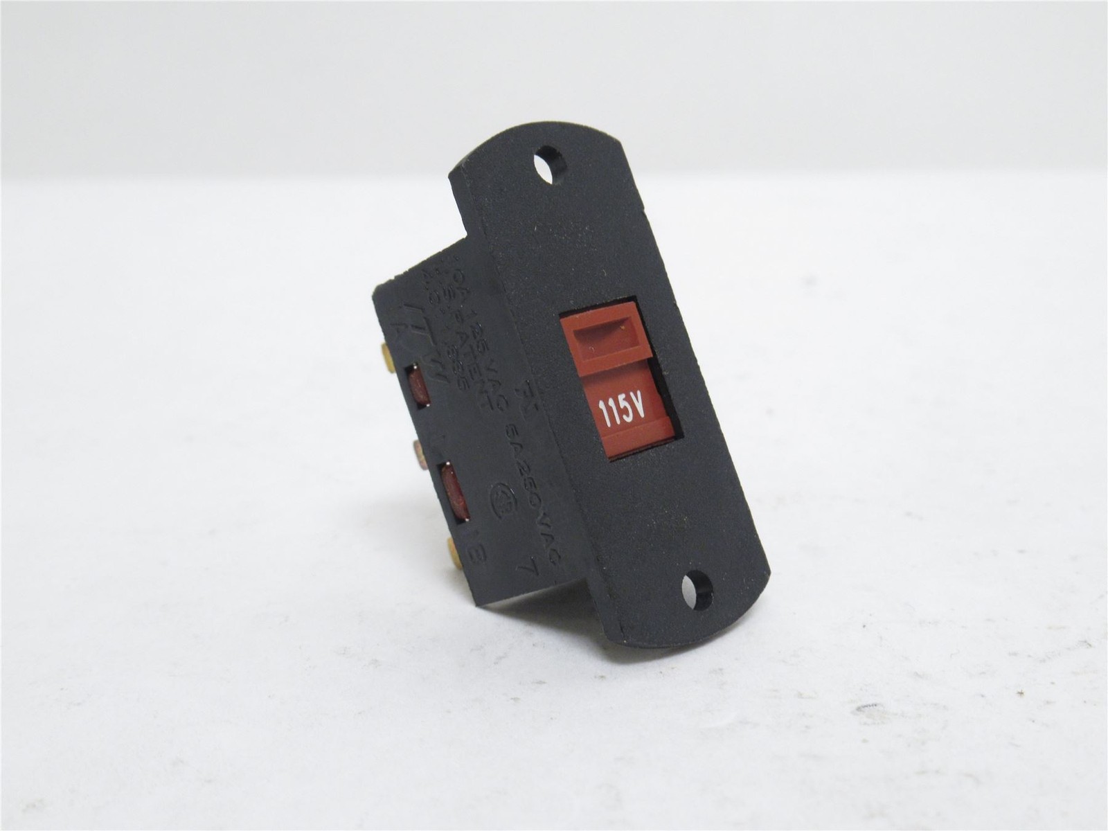 237224 New-No Box; ITW SE-1022-VDE Voltage Selector Switch; 10A; 125VAC