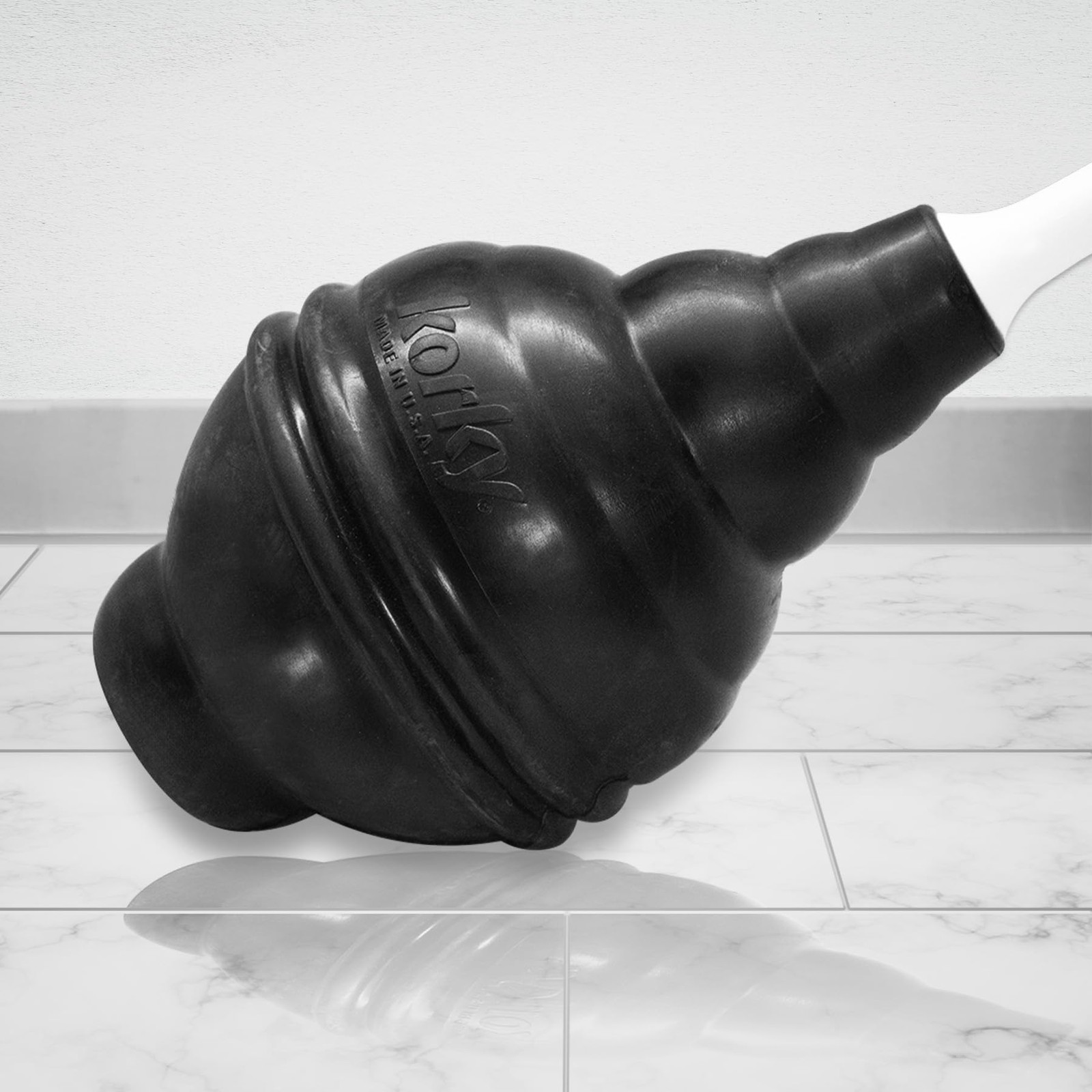 Korky BeehiveMAX Heavy Duty Toilet Plunger - Seals 1 Count (Pack of 1), Black