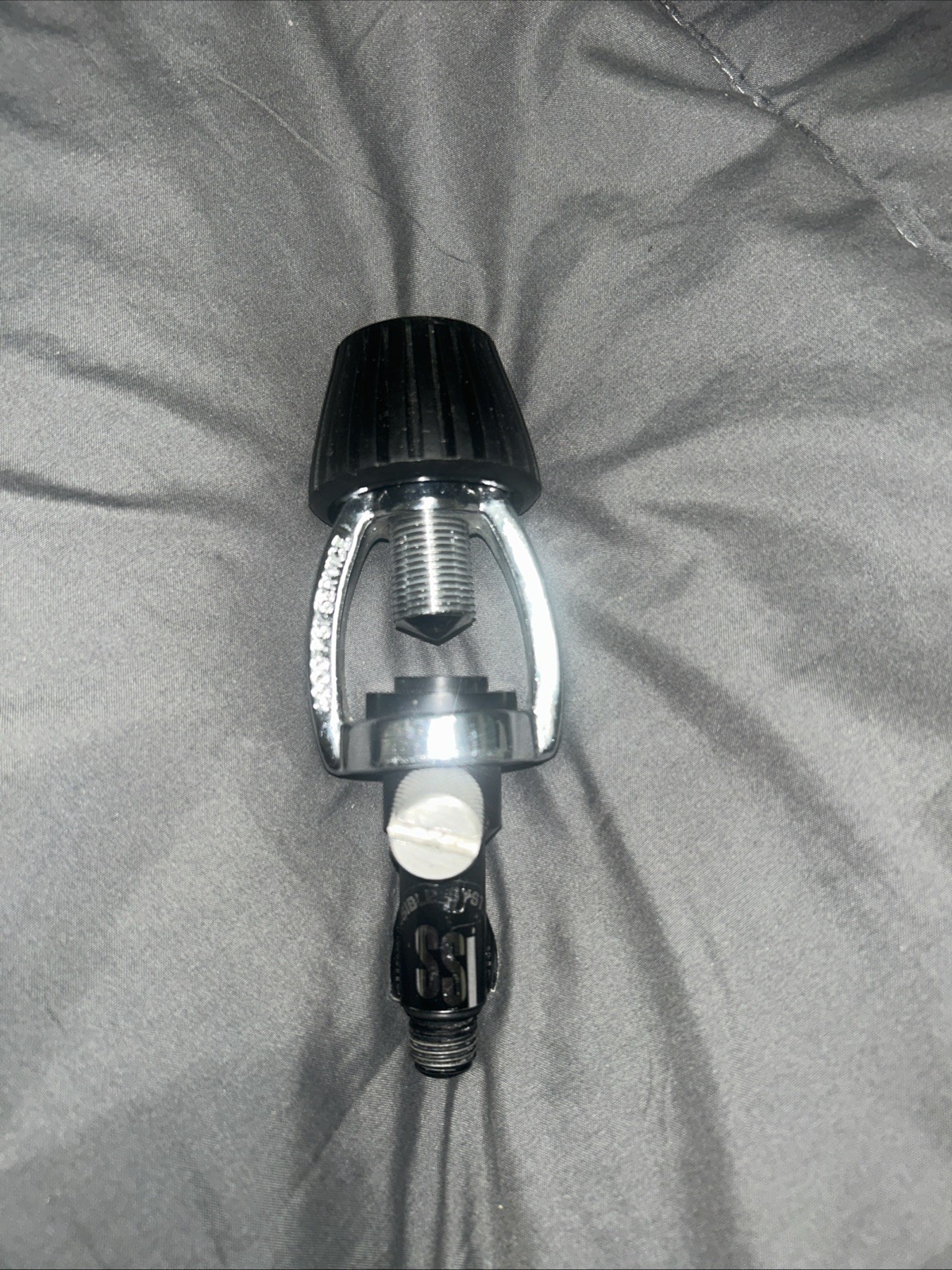 Submersible Systems Incorporated DIN to Yoke Adapter .