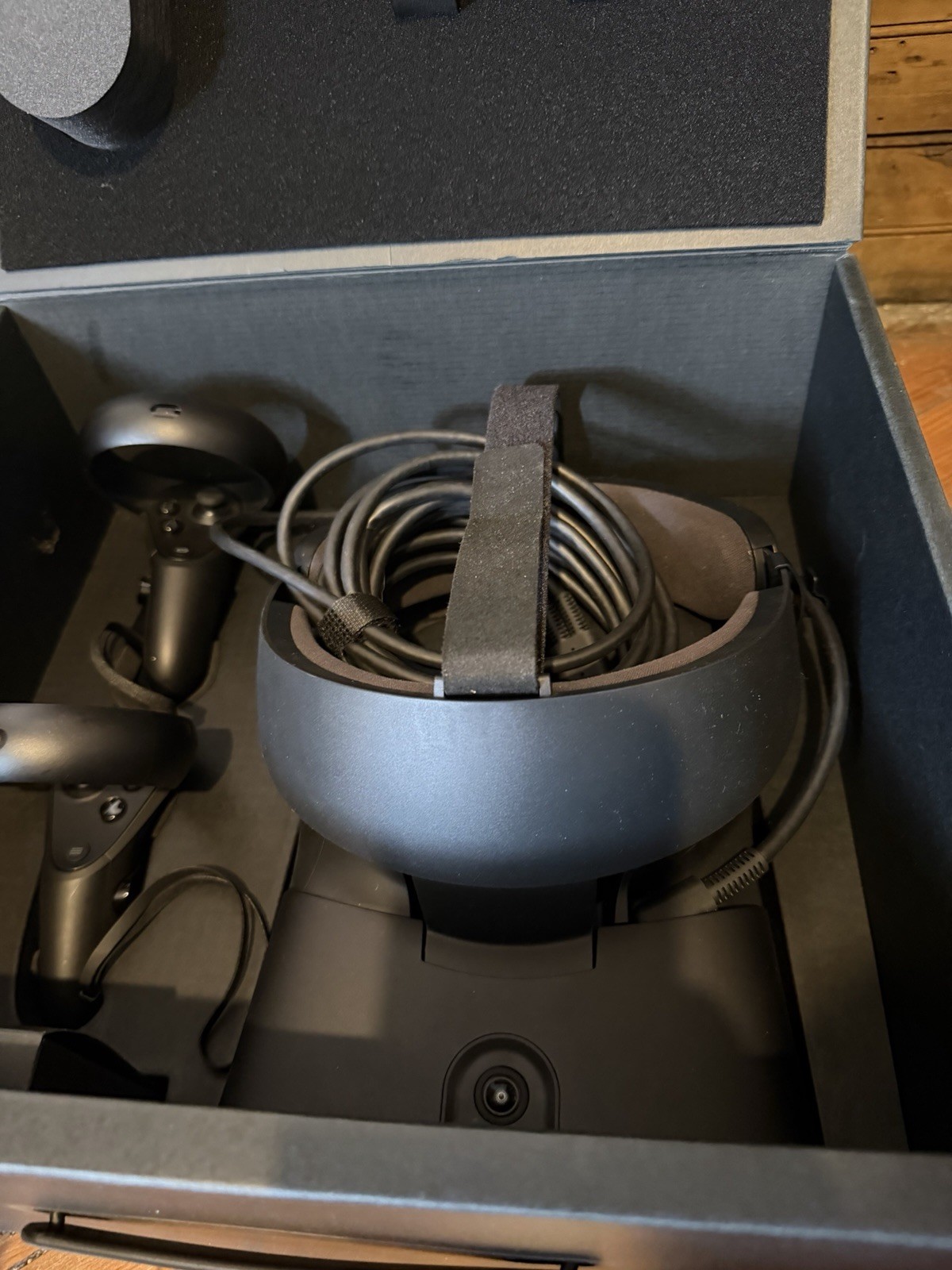 Complete Oculus Rift Vr CV1 Headset Tested Working In Box Virtual Reality System