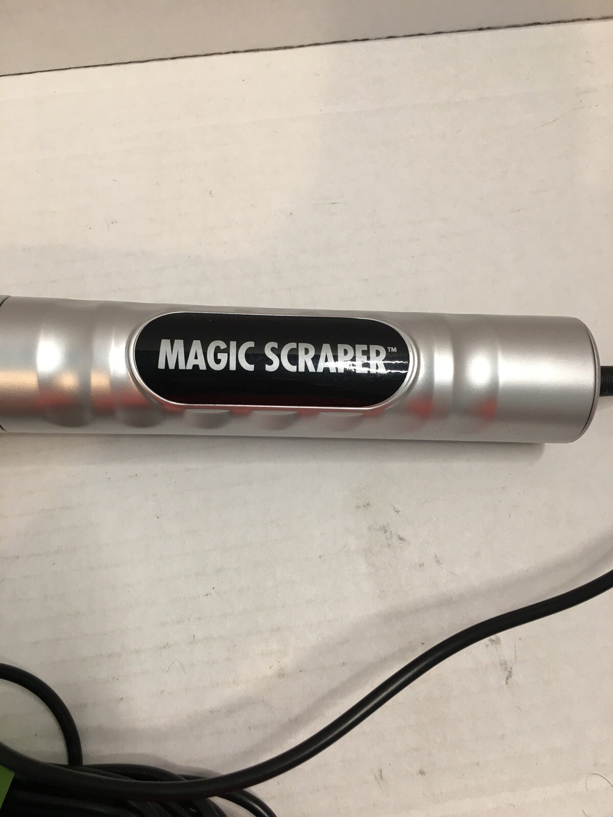 Magic Scraper Heated Ice Scraper SILVER NEW with BLACK POUCH CASE & CORD