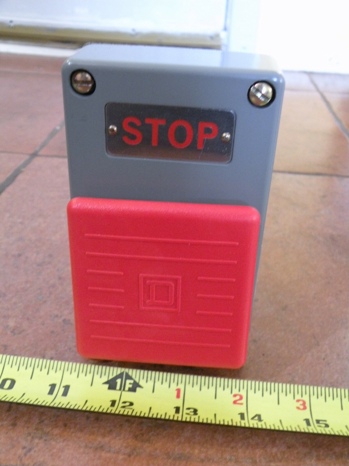 (1) Square D 9001P2 Palm Operated Press Button Red-STOP 75962 NIB