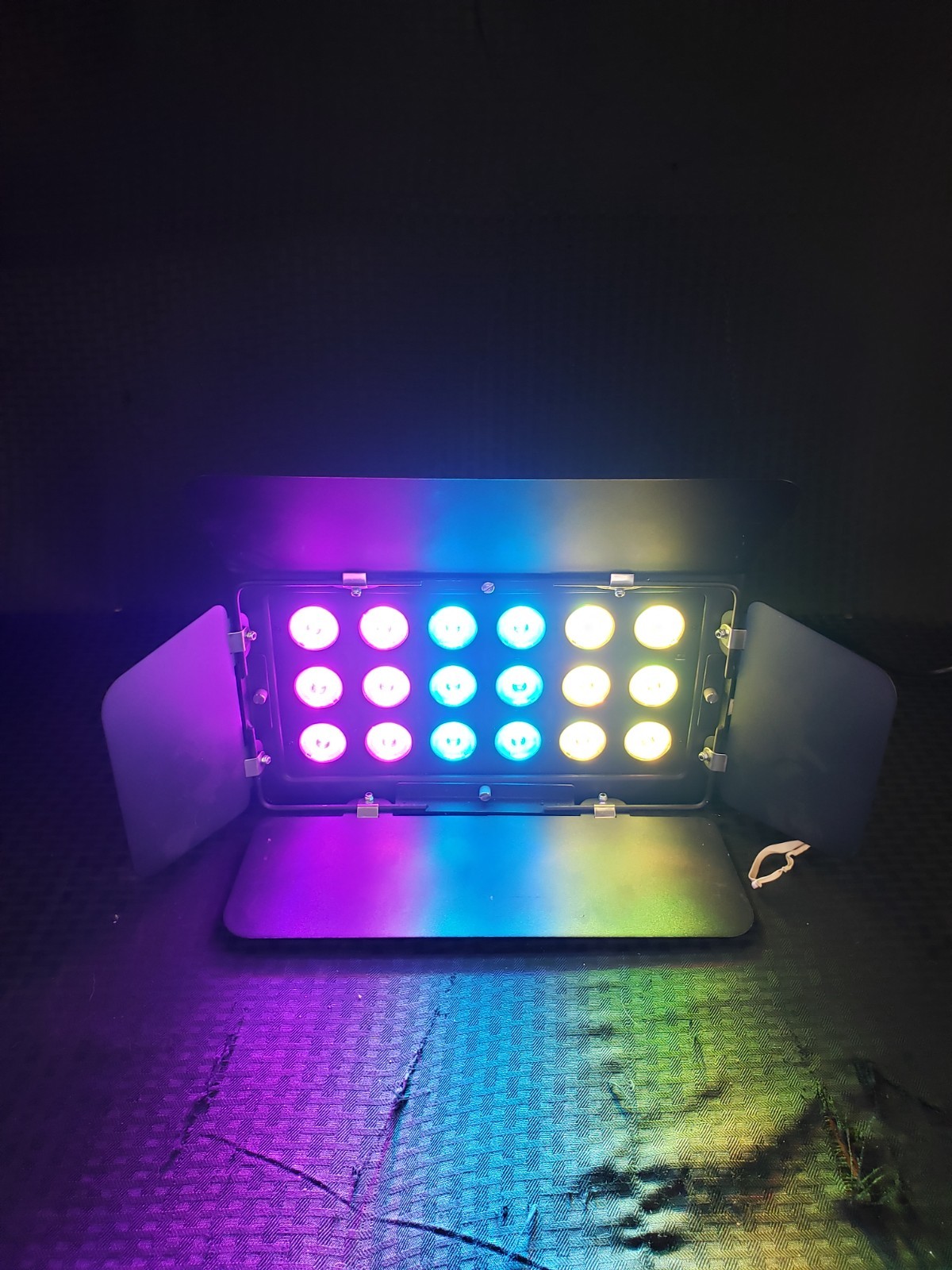331210 - Chauvet DJ Slimbank T18 USB Wash Light